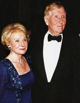 A photo of Summer Redstone with First Wife, Phyllis Gloria Raphael