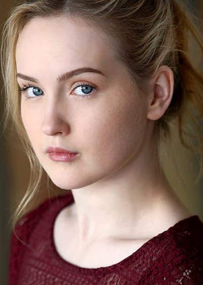 Emma Howard Photo