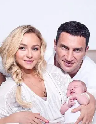 Hayden Panettiere, daughter Kaya, and ex-fiancee Wladimir Photo