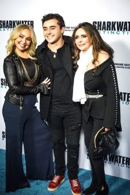 Jansen Panettiere, his sister Hayden Panettiere, and his mum Lesley R. Vogel Photo