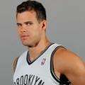 Kris Humphries Photo