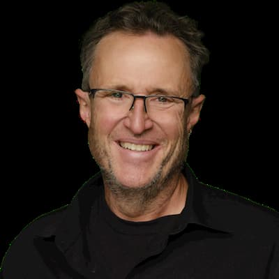 FOX 11 Aerial Reporter Stu Mundel Photo