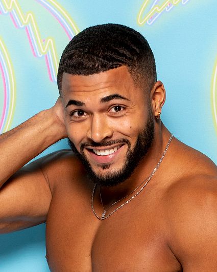 Love Island Season 2 Cast, Johnny Middlebrooks, photo