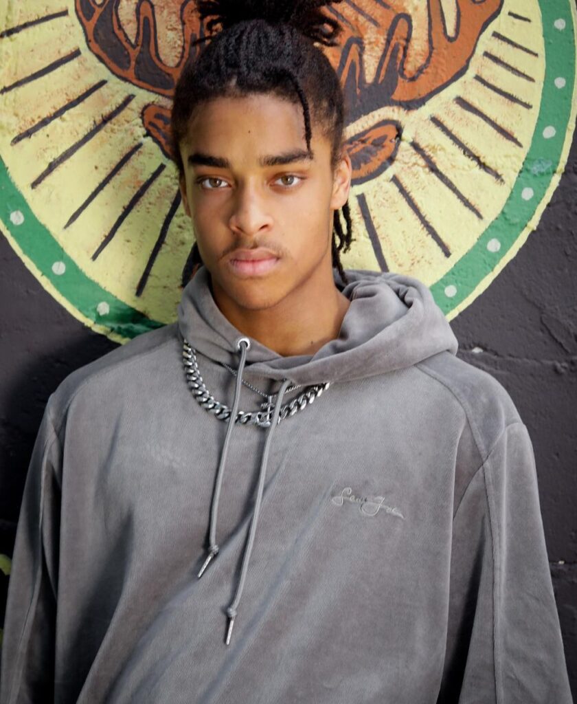 Jean-Victor Mackie Photo