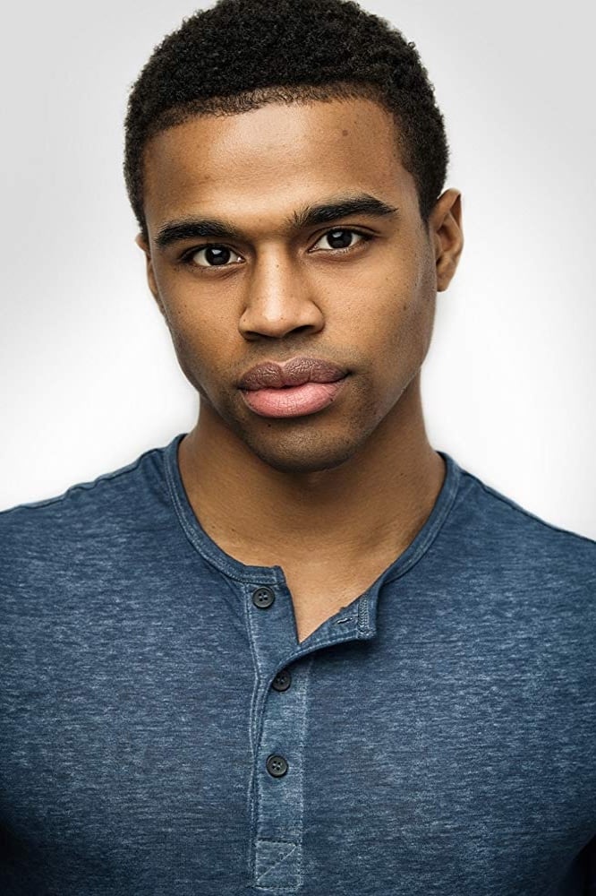Kyle Bary Bio, Wiki, Age, Height, Girlfriend, Family, Actor, Net worth