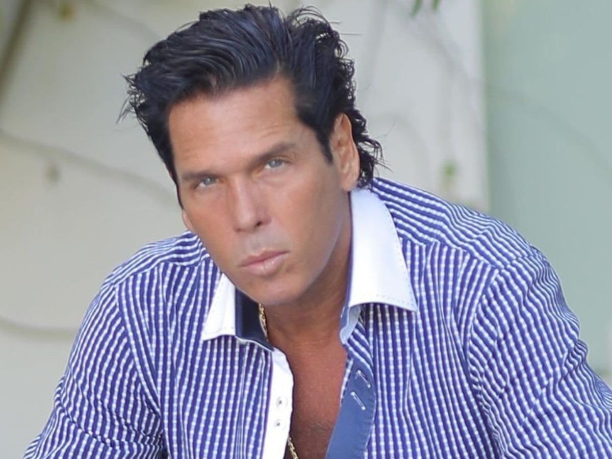 Roberto Palazuelos Bio, Wiki, Age, Height, Wife, Hotels and Net Worth