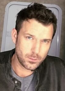 Wil Traval Photo