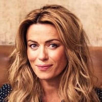 Eve Myles Image