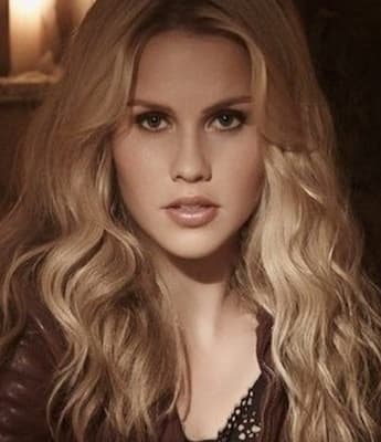 Biografia - Rebekah Mikaelson