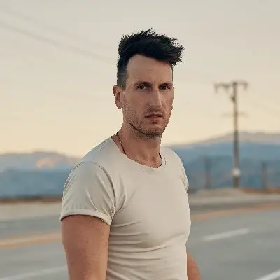 Russell Dickerson Photo