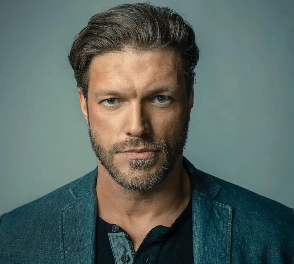 Adam Copeland Biography, Age, Wife, Net Worth, Movies and TV Shows