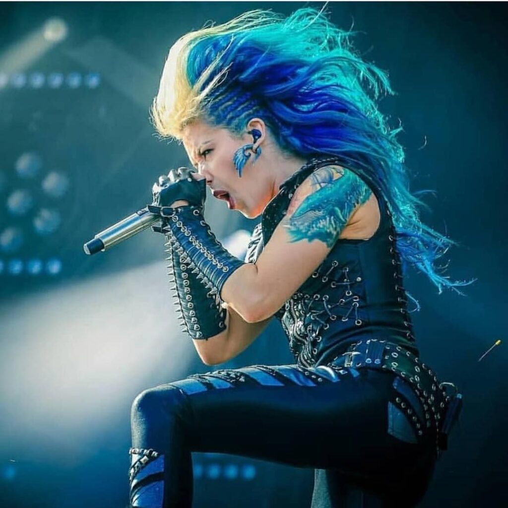 Alissa White Gluz Photo