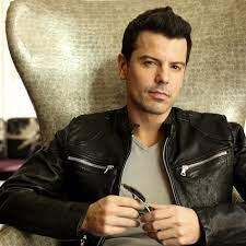 Jordan Knight Photo