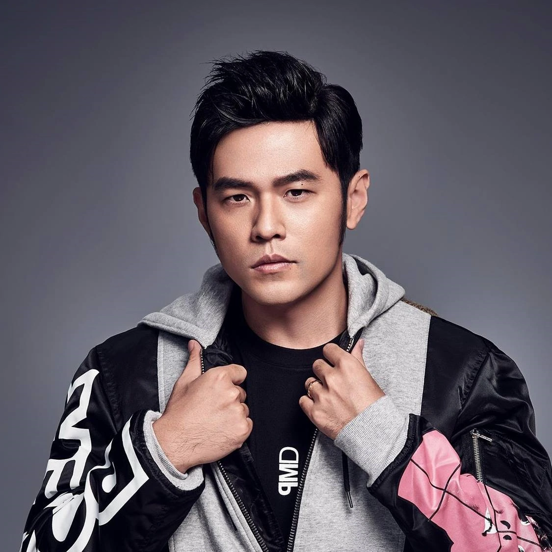 Jay Chou Bio, Wiki, Age, Height, Education, Wife, Family, Songs, Movies