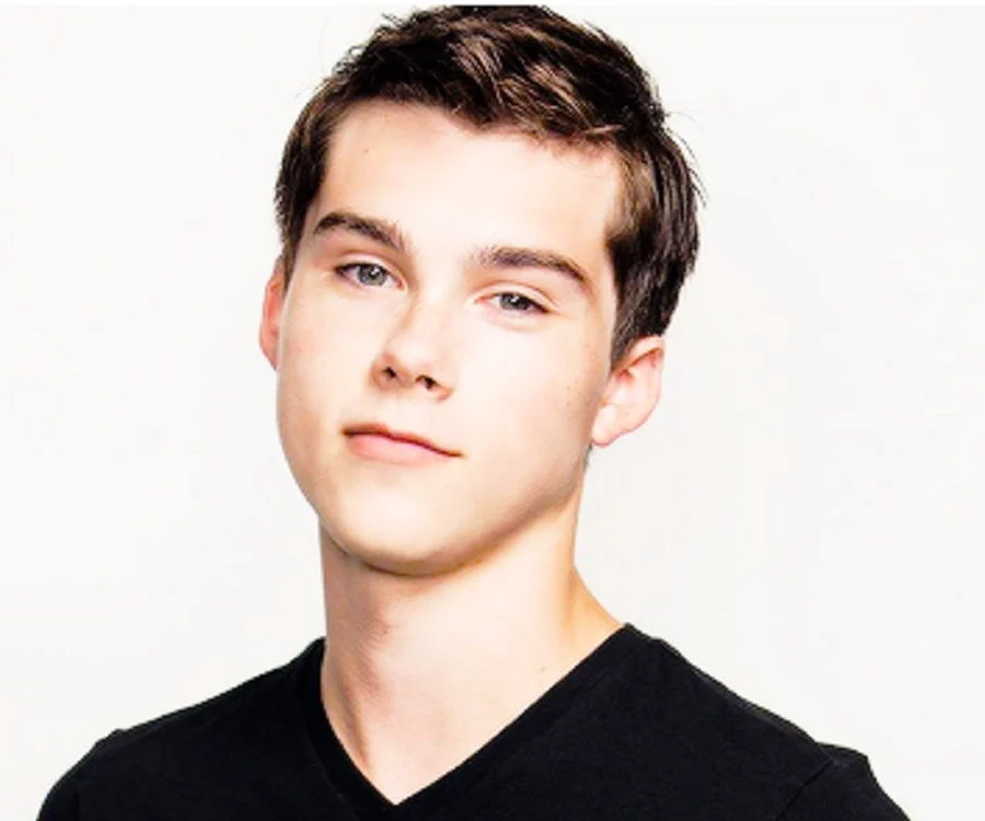 Jeremy Shada Bio Wiki Age Height Parents Wife Adventure Time Multiversus And Net Worth