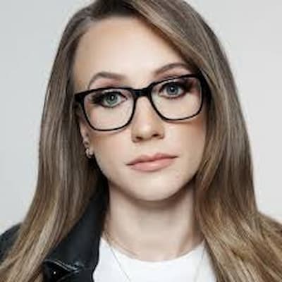 Kat Timpf Photo