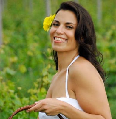 Julie Taboulie Photo