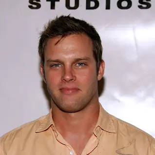 Travis Schuldt