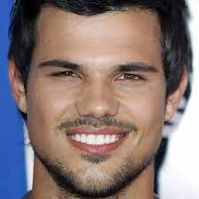 taylor lautner net worth
